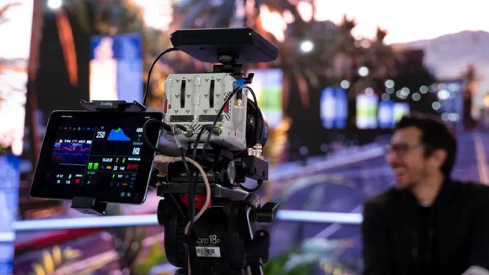 Cinepuck Camera Behind 996